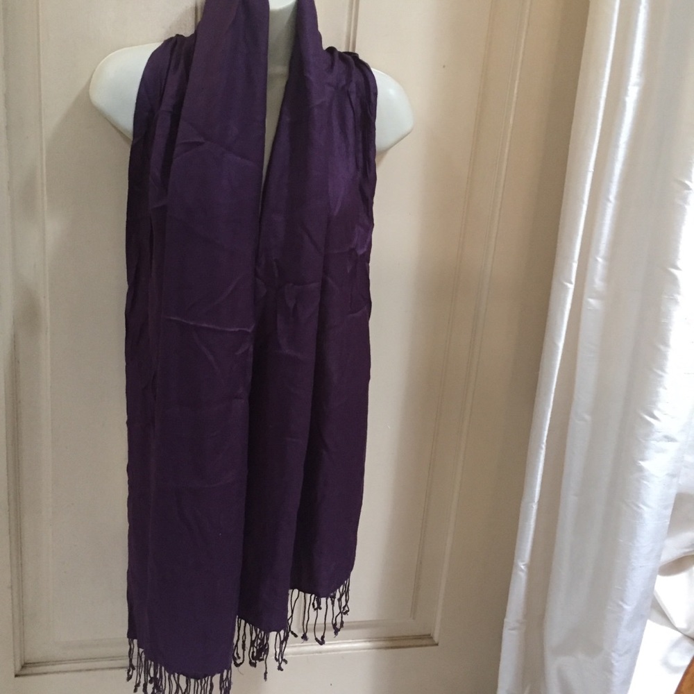 Elegant Deep Purple Scarf - Picture 7 of 8